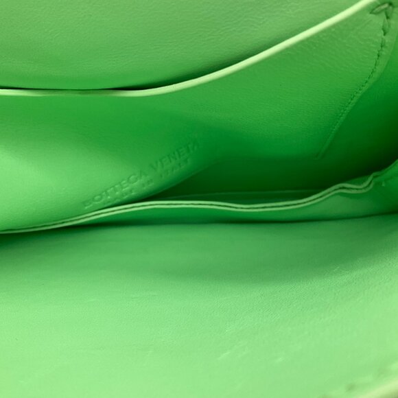 Bottega Veneta Wasabi Calfskin Mount Envelope Bag - Picture 11 of 15